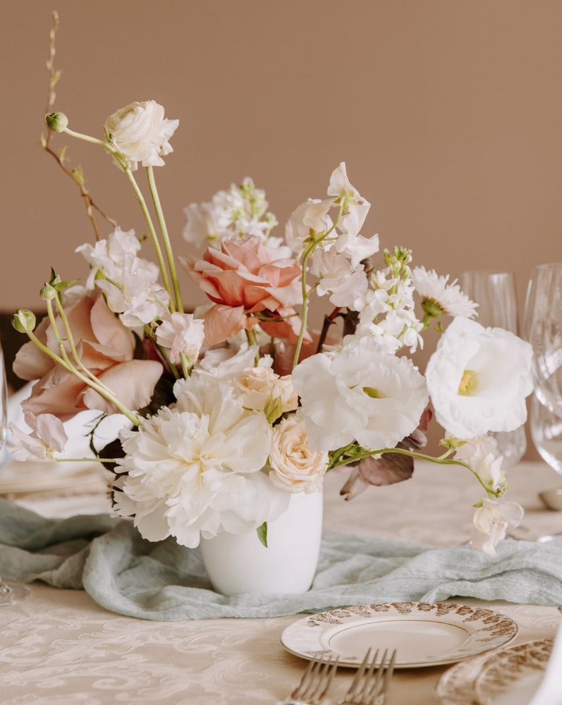 Table Centre - Grand - Wedding Flowers - STUDIO FOLIAGE
