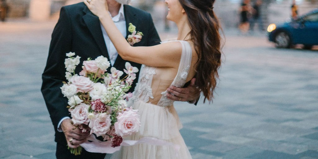 Twilight Romance: An Elegant Elopement in Montreal’s Old Port