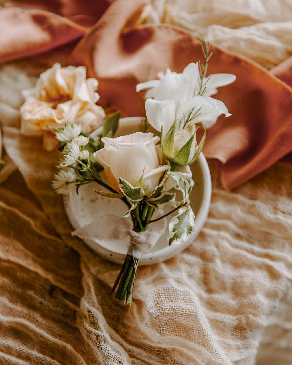 
                  
                    Boutonnière - Wedding Flowers - STUDIO FOLIAGE
                  
                