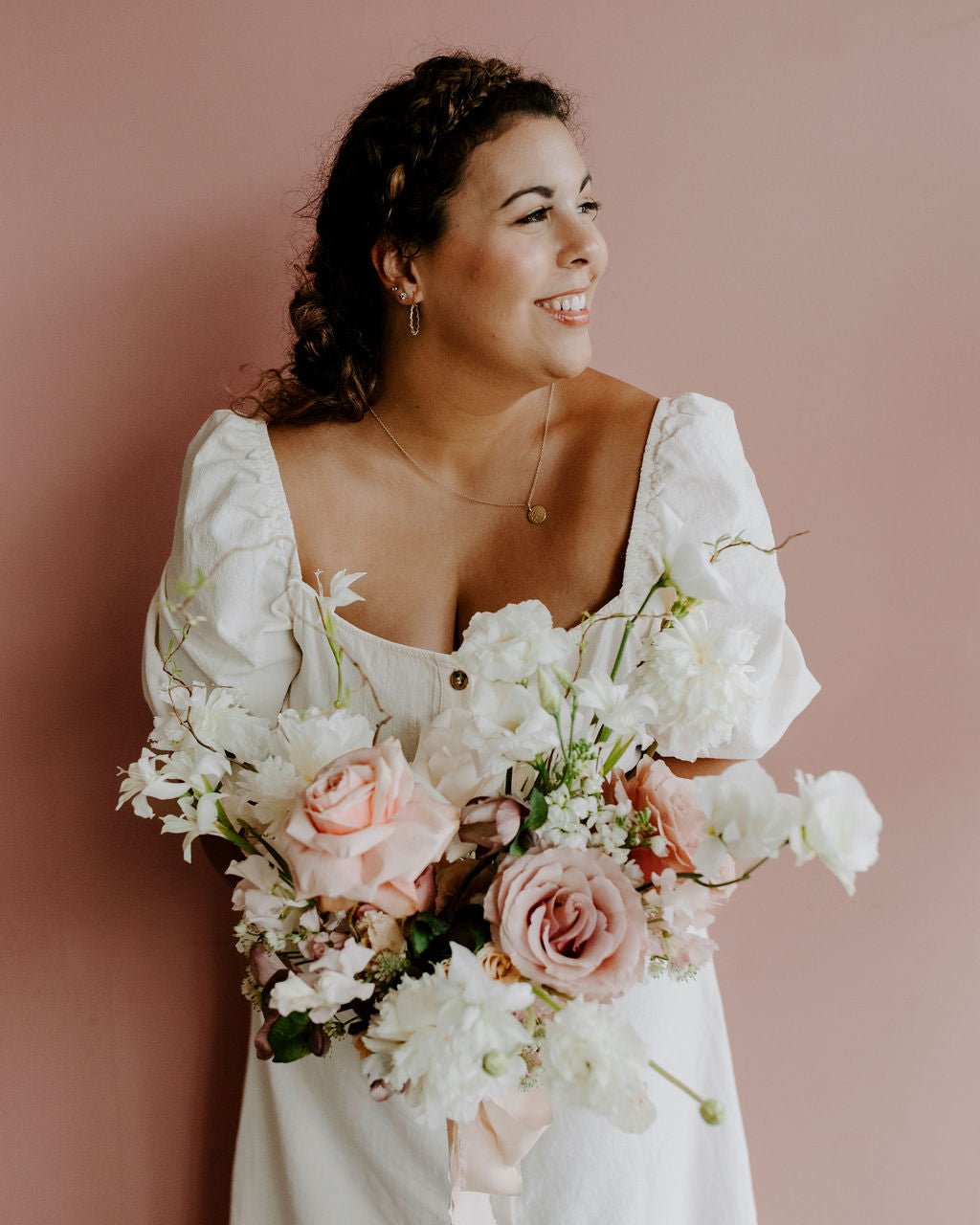 
                  
                    Bridal Bouquet - Classic - Wedding Flowers - STUDIO FOLIAGE
                  
                