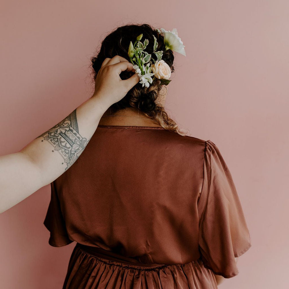 
                  
                    Hair Flowers - Wedding Flowers - STUDIO FOLIAGE
                  
                