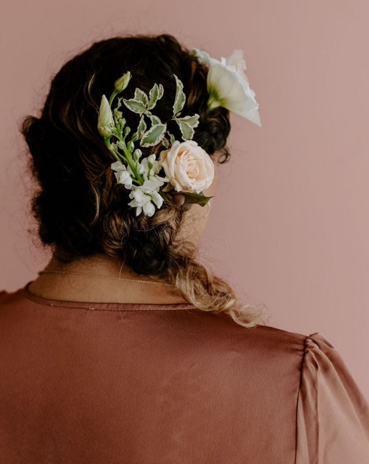 Hair Flowers - Wedding Flowers - STUDIO FOLIAGE
