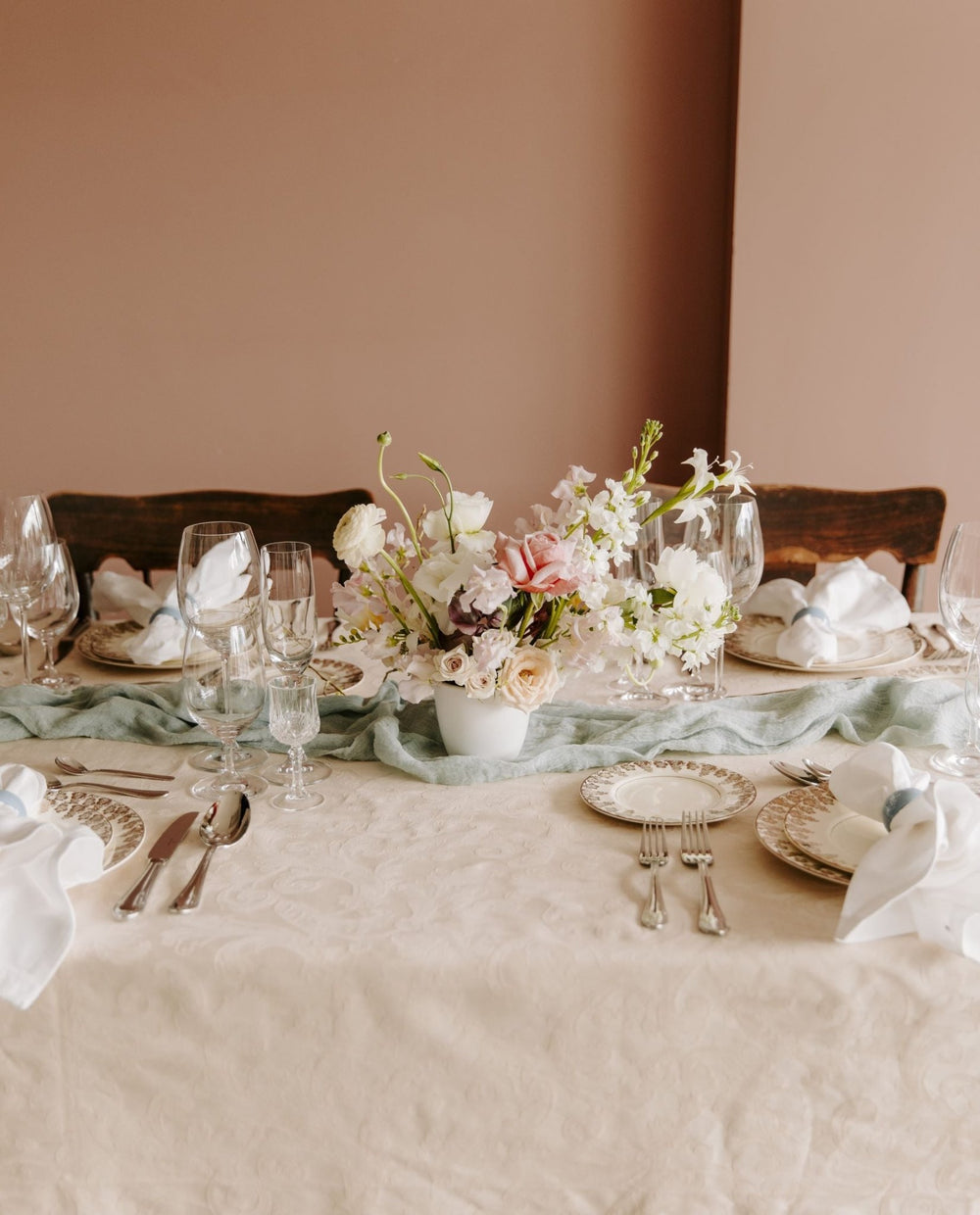 Table Centre - Classic - Wedding Flowers - STUDIO FOLIAGE