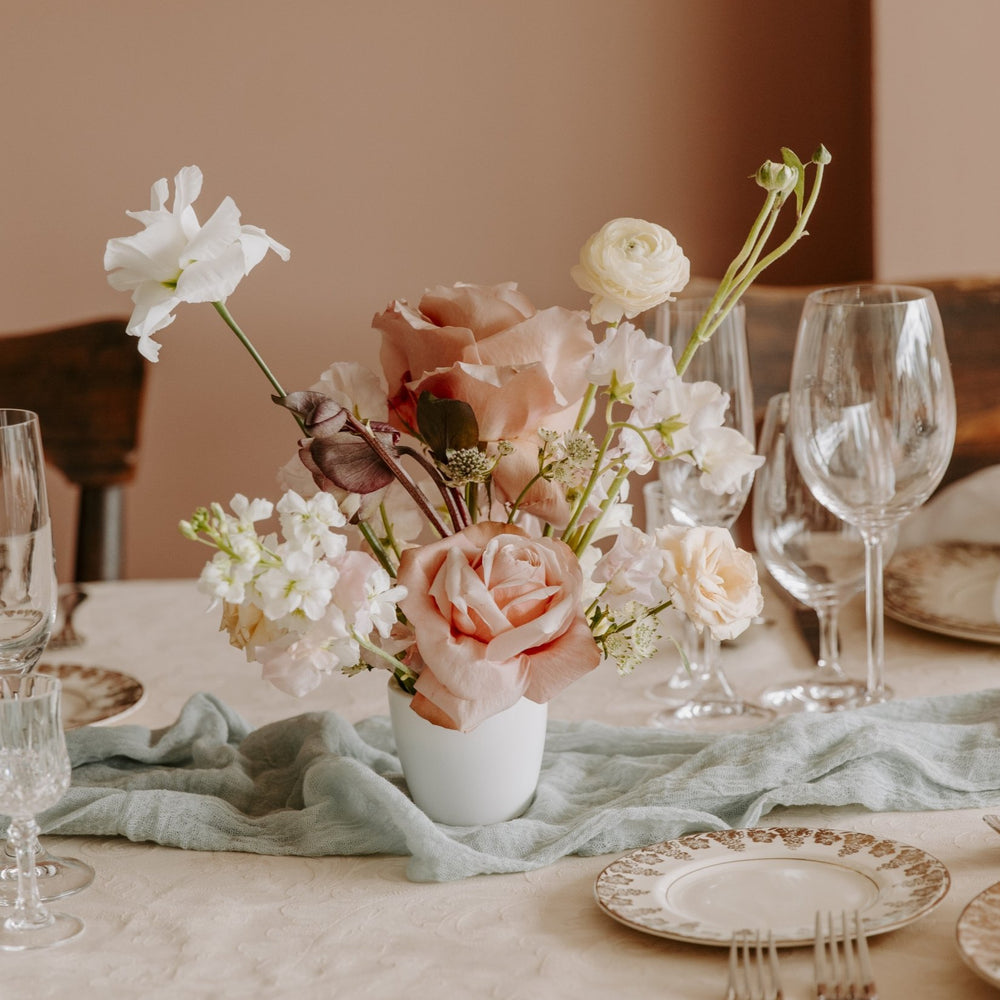 
                  
                    Table Centre - Petite - Wedding Flowers - STUDIO FOLIAGE
                  
                