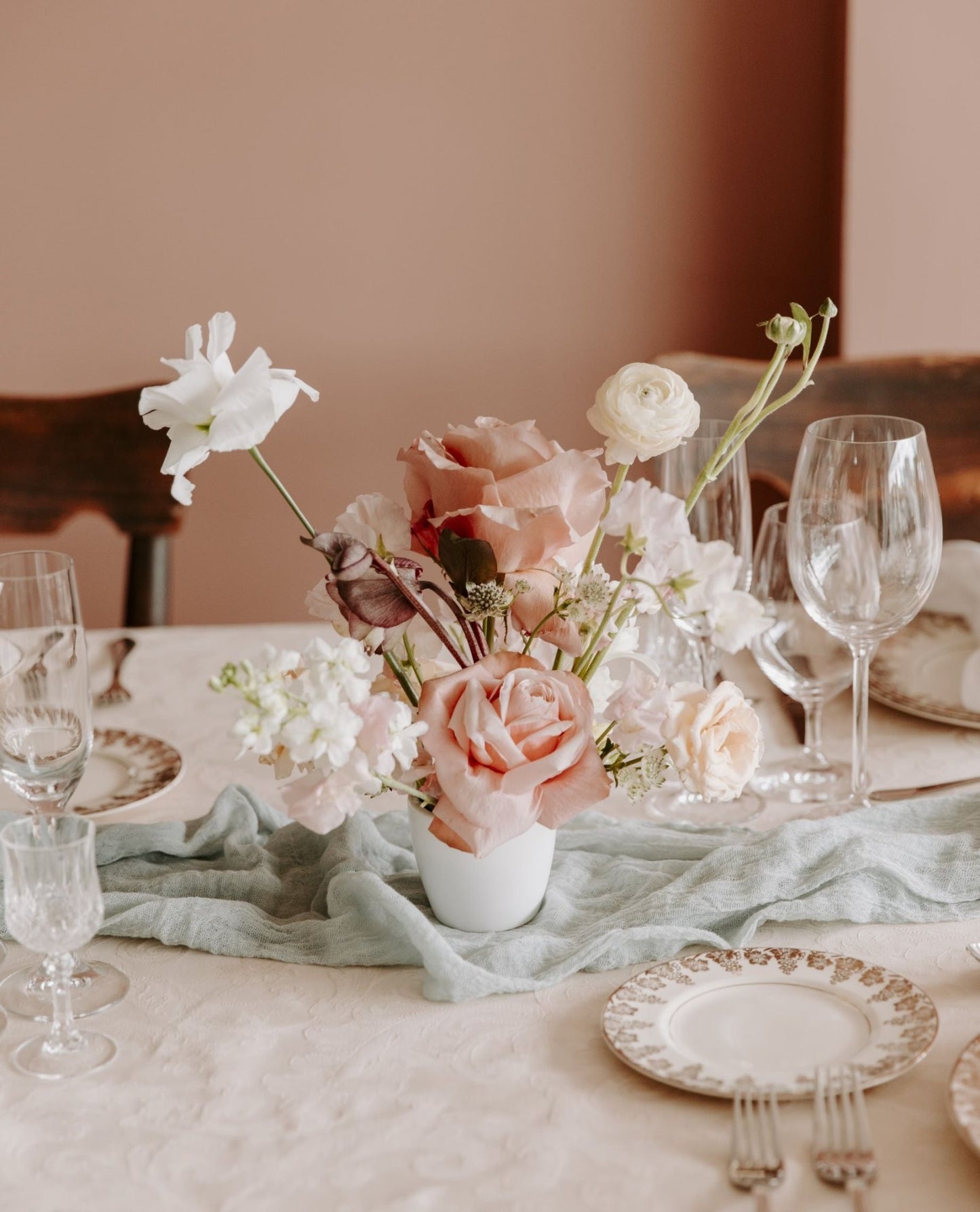 
                  
                    Table Centre - Petite - Wedding Flowers - STUDIO FOLIAGE
                  
                